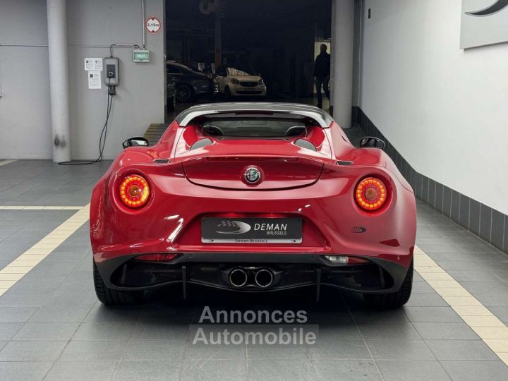 Alfa Romeo 4C Spider - 5