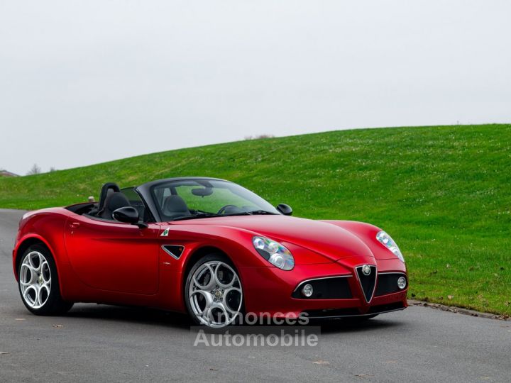 Alfa Romeo 8C - 1