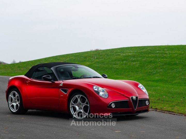 Alfa Romeo 8C - 3