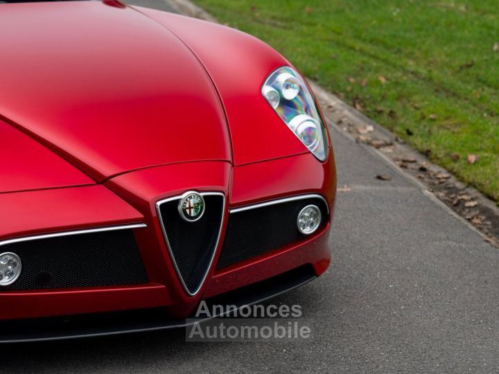 Alfa Romeo 8C - 5