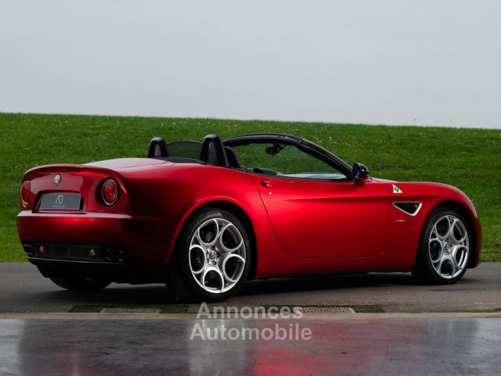 Alfa Romeo 8C - 27