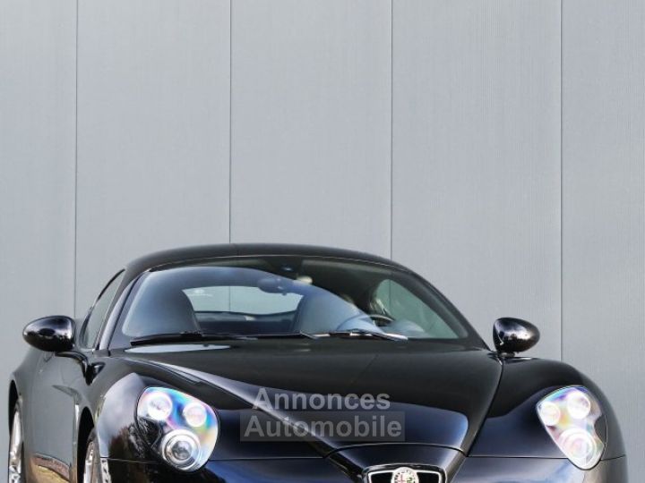 Alfa Romeo 8C Competizione 4.7-liter V8 engine 450 HP - 14