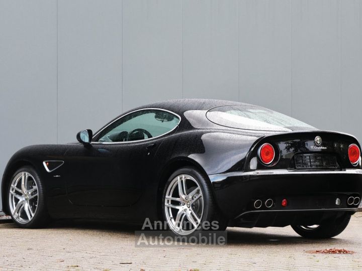 Alfa Romeo 8C Competizione 4.7-liter V8 engine 450 HP - 29