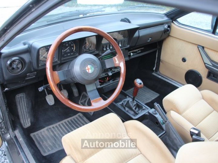 Alfa Romeo Alfetta GTV - 18