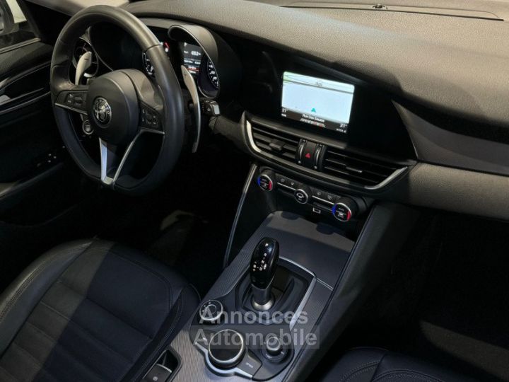 Alfa Romeo Giulia 2.0 TB 200CH AT8 - 16