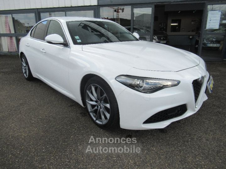 Alfa Romeo Giulia 2.2 180 ch AT8 Lusso - 3