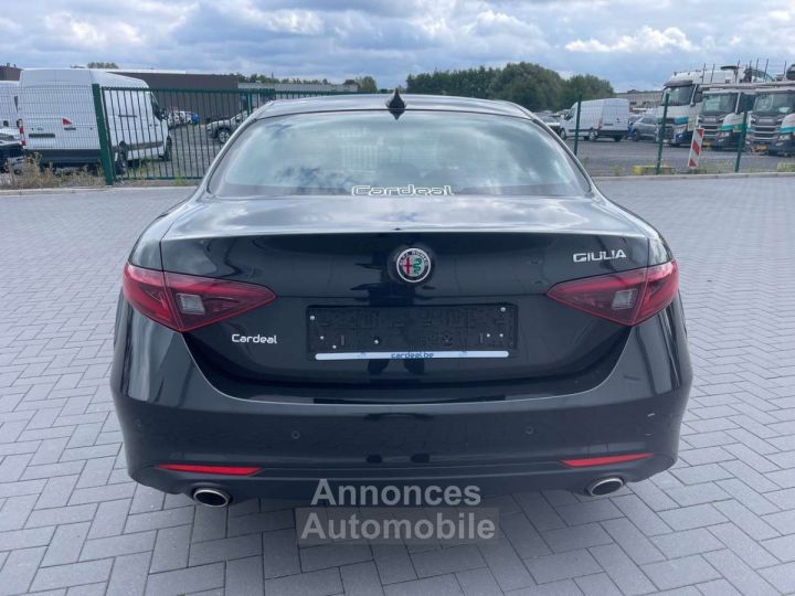 Alfa Romeo Giulia 2.2 MJD euro6ei--FAIBLE.KLM--GPS--CLIM--GARANTIE-- - 5