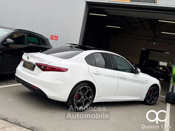 Alfa Romeo Giulia 2.2D - 5