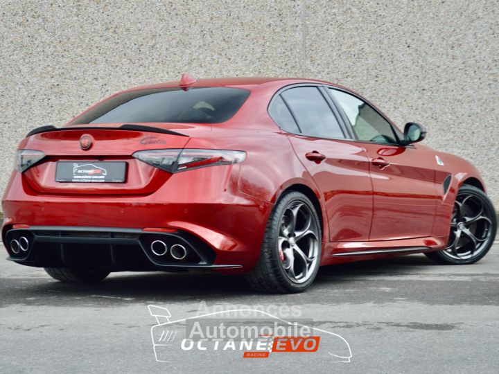 Alfa Romeo Giulia Quadrifoglio - 5