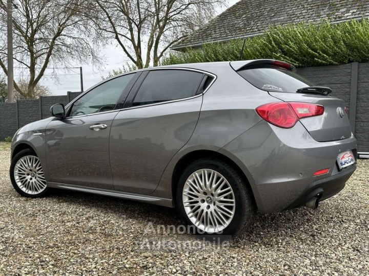 Alfa Romeo Giulietta 1.4 TB Progression CUIR-LED-NAVI-PDC-EXPORT - 19