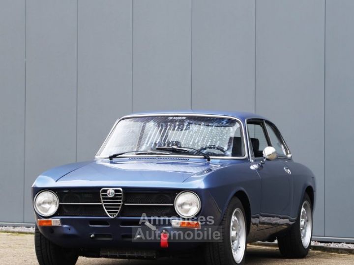 Alfa Romeo Junior Elettrica 2000 2.000 l twin cam with 130 BHP - 18