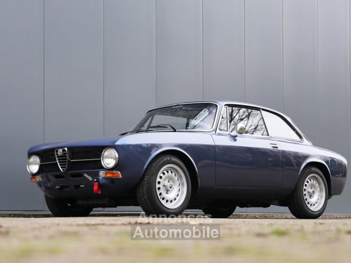 Alfa Romeo Junior Elettrica 2000 2.000 l twin cam with 130 BHP - 32