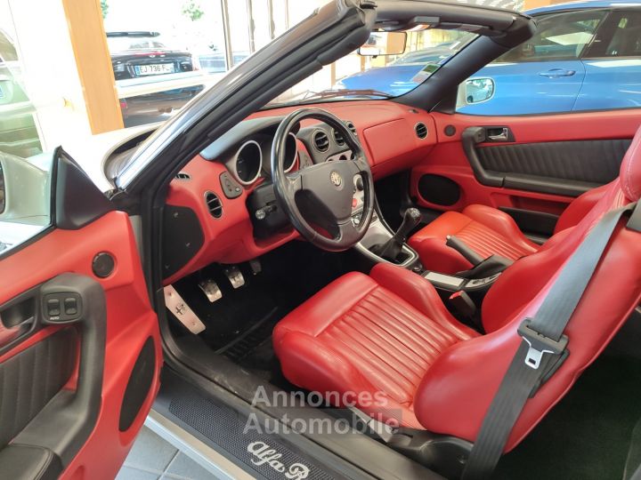 Alfa Romeo Spider 2.0 16v spider - 5