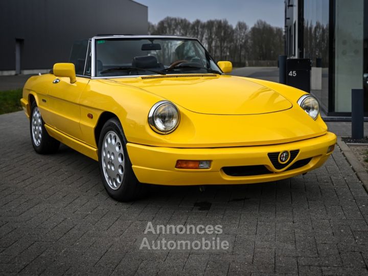 Alfa Romeo Spider 2.0 - 12