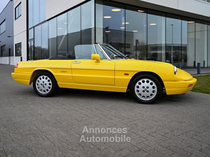 Alfa Romeo Spider 2.0 - 15