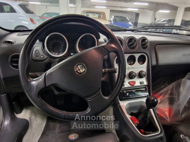 Alfa Romeo Spider 3.0 24V BOITE MANUEL - 12