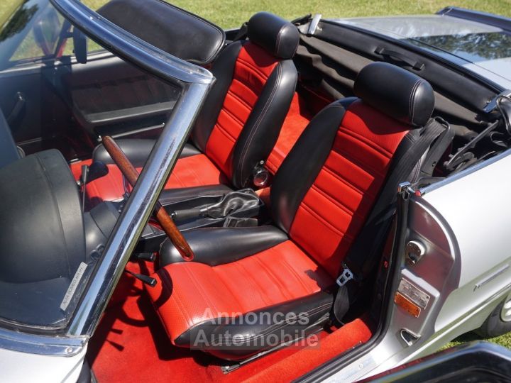 Alfa Romeo Spider Quadrifoglio - 37