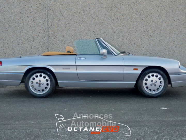 Alfa Romeo Spider série 4 - 6