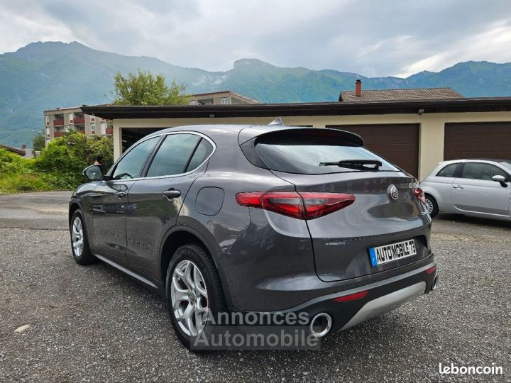 Alfa Romeo Stelvio 2.2 d 160 edizione at8 01-2019 garantie 6 mois - 2