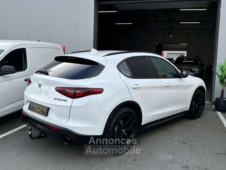 Alfa Romeo Stelvio 2.2 DIESEL B-TECH  - 4