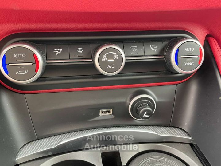 Alfa Romeo Stelvio 2.2 JTD Automatique-Caméra-Phares au xénon - 14