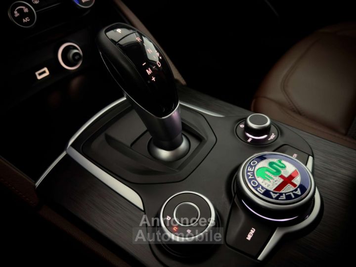 Alfa Romeo Stelvio 2.2 JTD PACK SPORT GPS CAMERA ATTELAGE CUIR LED - 11