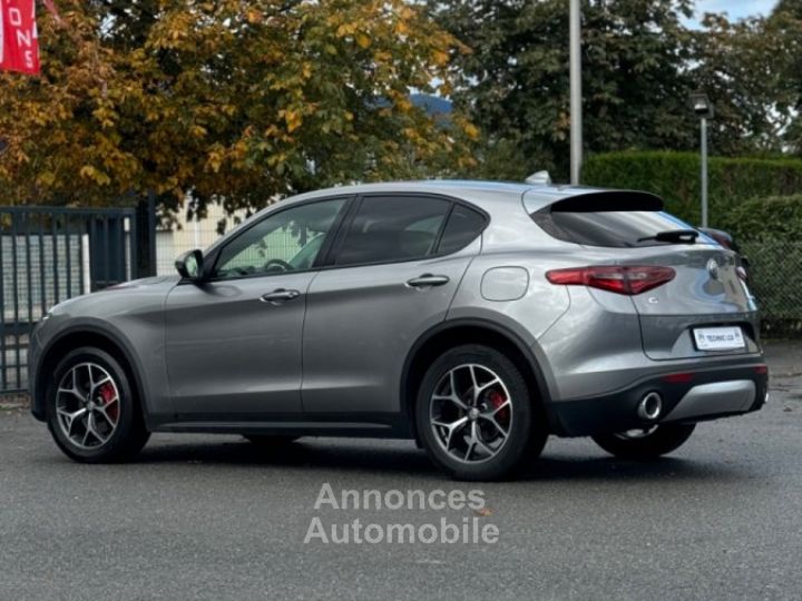 Alfa Romeo Stelvio 2.2D 180 SPORT EDITION - 3