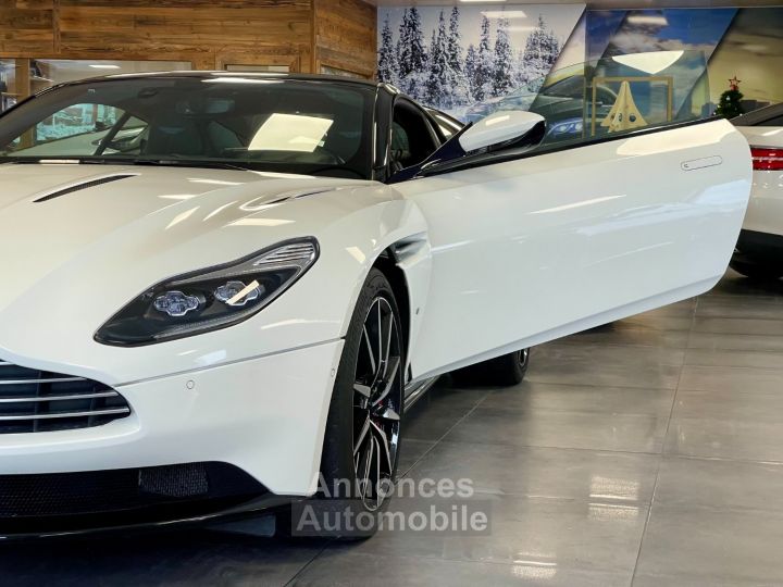 Aston Martin DB11 5.3 V12 - 4