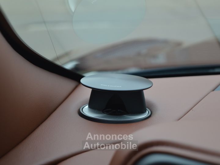 Aston Martin DB11 Volante 4.0i V8 Biturbo 510 ch 1 MAIN - 29.000 km - 15