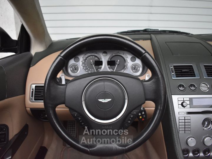 Aston Martin DB9 Volante - 33
