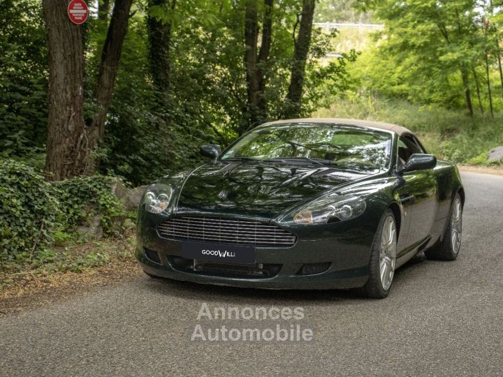 Aston Martin DB9 Volante - 1