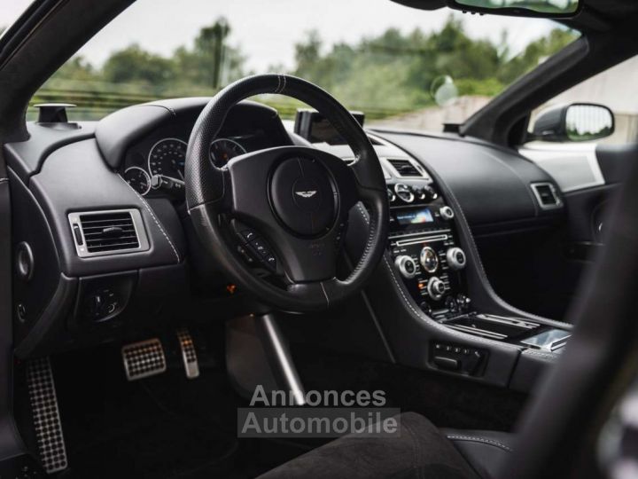 Aston Martin DBS Quantum Silver Carbon - 23