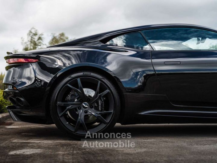 Aston Martin DBS Superleggera Onyx Black Carbon 360° - 6