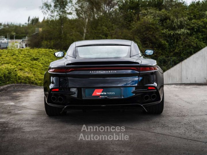 Aston Martin DBS Superleggera Onyx Black Carbon 360° - 9