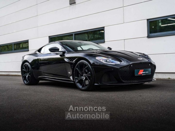 Aston Martin DBS Superleggera Onyx Black Carbon 360° - 13