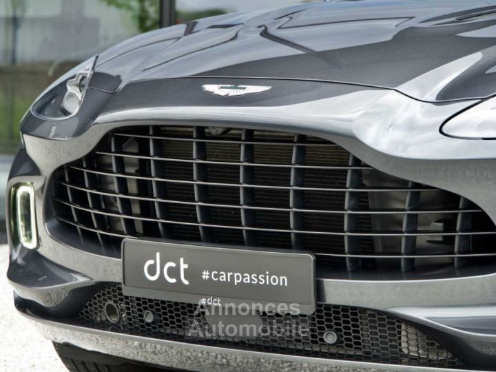 Aston Martin DBX V8 Panorama 22' Keyless Paint to Sample - 4