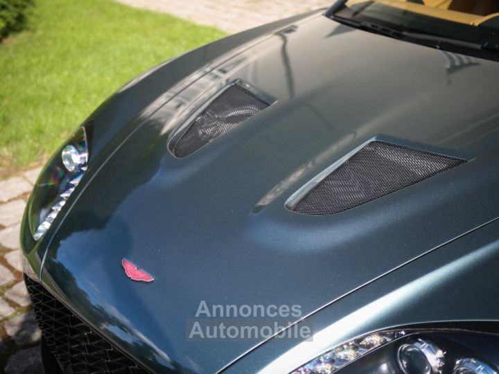 Aston Martin V12 Vantage - 13