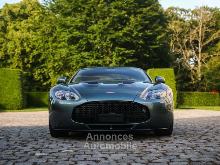 Aston Martin V12 Vantage - 31