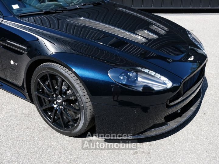 Aston Martin V12 Vantage S - 4