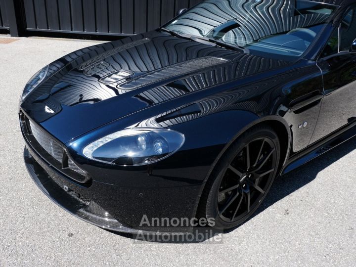 Aston Martin V12 Vantage S - 6
