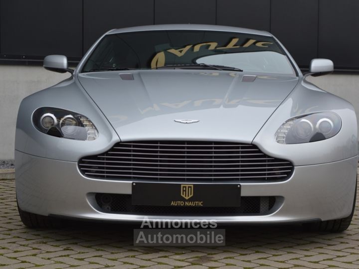 Aston Martin V8 Vantage 4.3i 385 ch Boite méca superbe état - 3