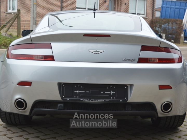 Aston Martin V8 Vantage 4.3i 385 ch Boite méca superbe état - 4