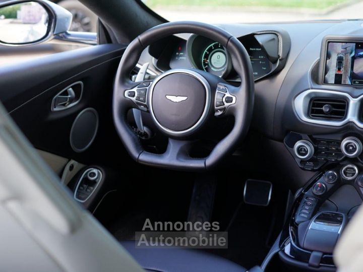 Aston Martin V8 Vantage V8 Vantage 4.0 - 510ch - Entretien Exclusif Aston Martin – Excellent Etat – Skyfall Silver – Caméra 360° - Sièges Sport à Mémoire – Volant Sport En Cu - 48