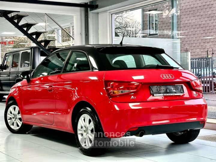 Audi A1 1.6 TDi 105cv Ambition - 4