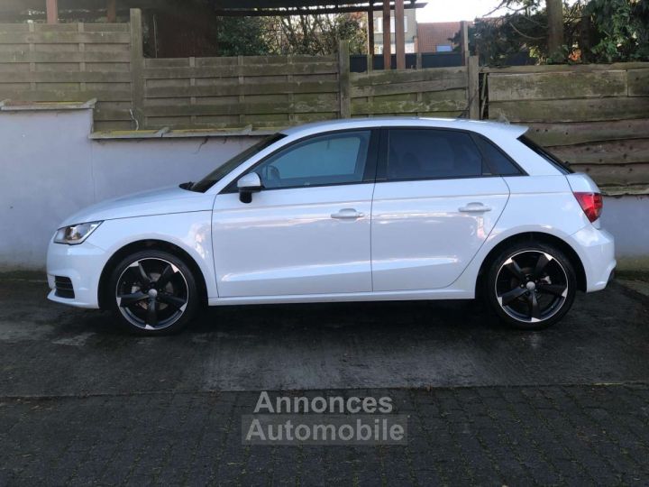 Audi A1 Sportback 1.0 TFSI Ultra Design - 2