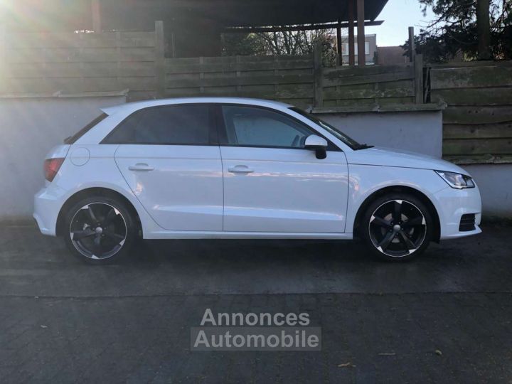 Audi A1 Sportback 1.0 TFSI Ultra Design - 5