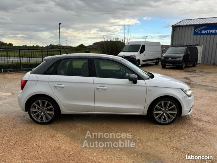 Audi A1 Sportback 1.6 TDI 105 S line - 4