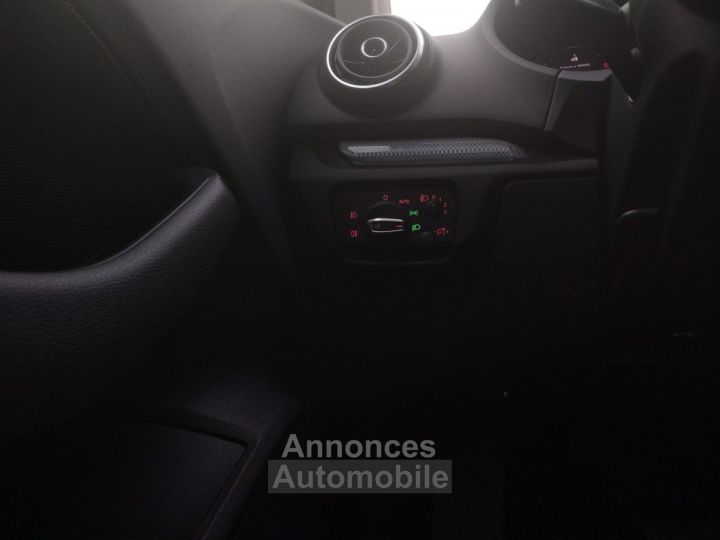 Audi A3 1.6 TDI 105 Ambition Luxe S tronic 7 - 14