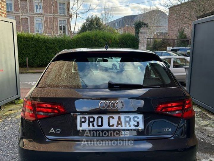 Audi A3 1,6 TDI 105 Ch AMBITION - 2