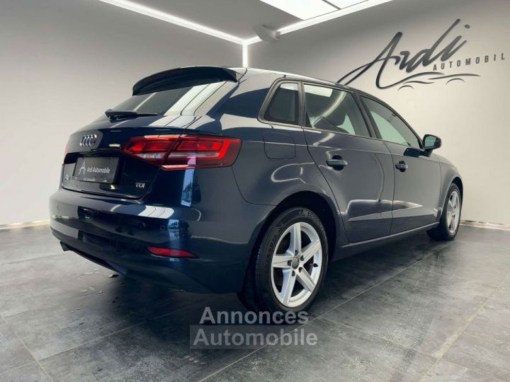 Audi A3 1.6 TDi GARANTIE 12 MOIS 1er PROPRIETAIRE XENON - 4